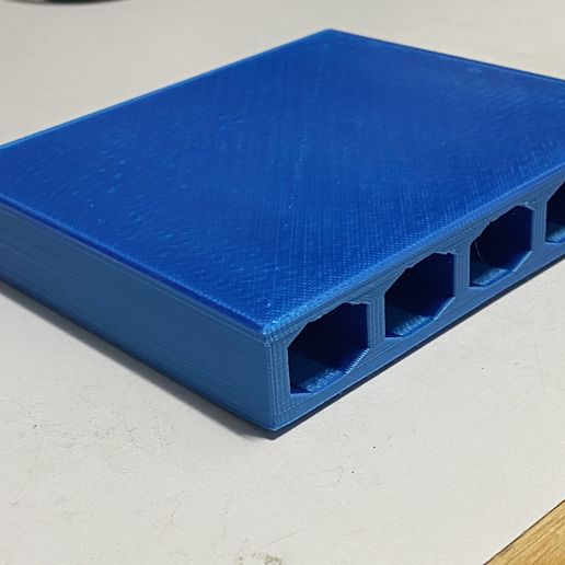 SlideSlot (Pen holder) - 3D model önizlemesi