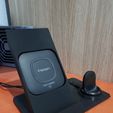 20190429_225046.jpg Samsung Note 8 and Gear S3 Frontier Wireless Charger Stand. Spigen F301W