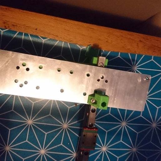 stopblok_01.JPG преобразование оси y anet a6 в линейный рельс mgn9