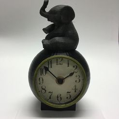 elclock.jpg Sitting Elephant Clock