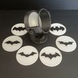 Foto7.jpg Bat-Signal Coaster Display