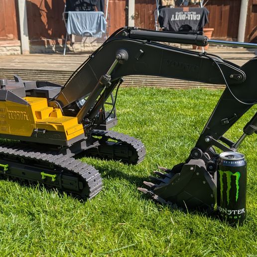 🚜 Vilvo EC950 excavator・ STL File for 3D printing・Cults