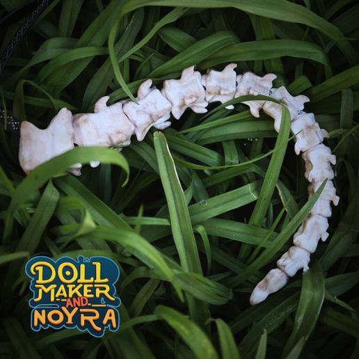 photo_2024-05-18_14-21-56-3.jpg Fursuit base: cola de esqueleto