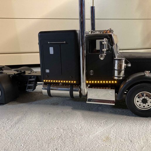 Grand and King Hauler Undercab Light Kit