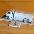20-04-19_COE_on_Switch_Mach-2.jpg N Scale - White COE Fuel Truck for switch machine push-pull slide