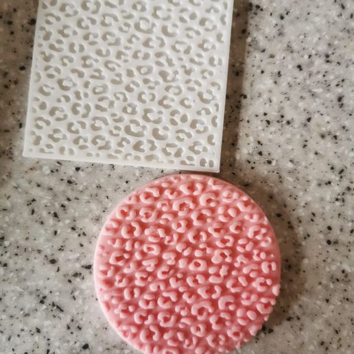 leopard embosser plate ideal for cupcakes decoration 3D model