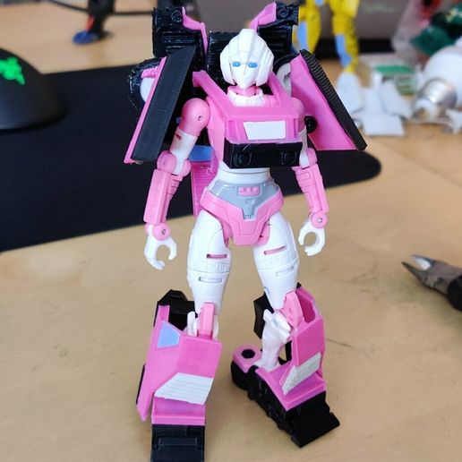 Archivo 3d Gratis Kit De Conversión Earthrise Arcee Earthmode Basado En El Cómic Crossover 