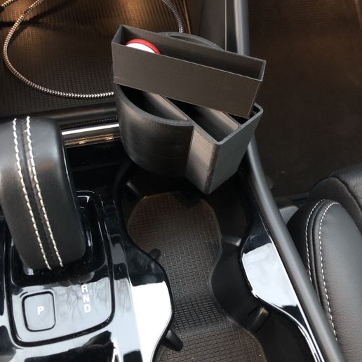 Volvo XC40 Cup Holder Insert for Phone
