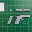 IMG_20210215_120620.jpg STL file Glock 17 scale 1/4・3D print design to download