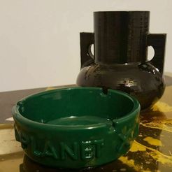 planet20x20ash20tray20220152016_zpsubd5cdrs[1.jpg Planet X Ash Tray and a Arts and Crafts Style Vase / Pot
