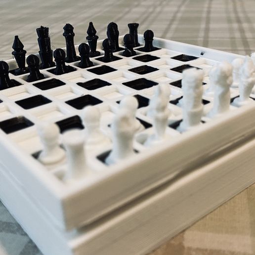 36AB802D-08E1-4A7D-B95C-BD2FD48F7945.jpeg Pocket Chess