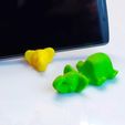 IMG_20191003_161715_p.jpg Elephant Keychain / Smartphone Stand