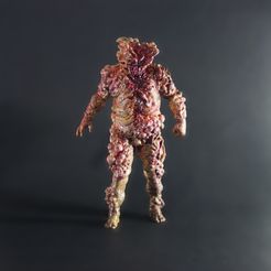1.jpg The Last of Us Bloater Statue