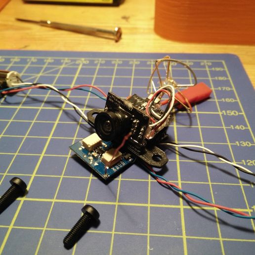 IMG_20161210_212947.jpg Einfaches Wechselsystem für Micro 105 FPV Quadcopter