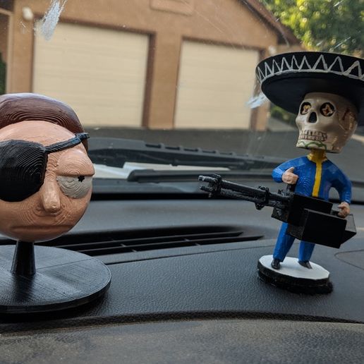 IMG_20180706_184208.jpg Evil Morty Bobble Head Display(remix)