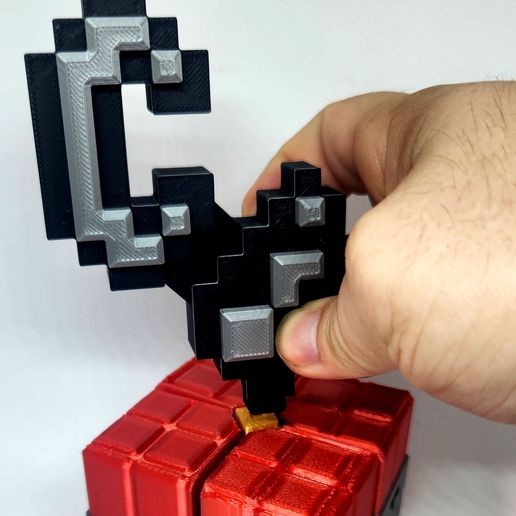 FlintNSteel06.jpg Кремень и сталь - (Minecraft)