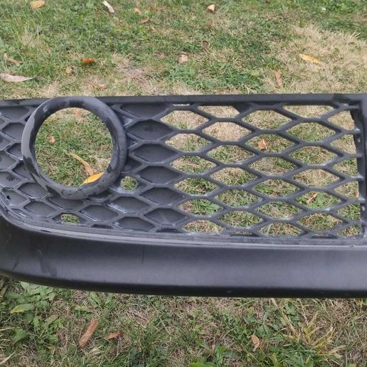 IMG-20231027-WA0029.jpg Audi A4 B6 S-Line / USP Parachoques Delantero Parrilla Derecha