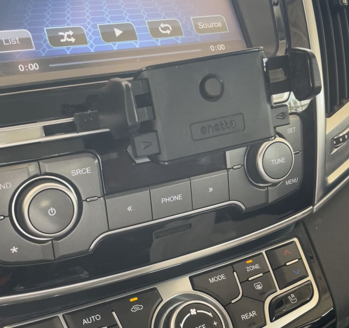 STL file Replaceable CD device holder・3D printer design to download・Cults