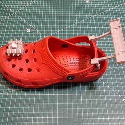STL file Crocs: Flash pin 🧷・3D printing idea to download・Cults