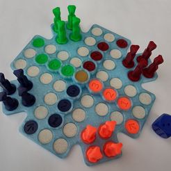 Clovko-1.jpg STL file "Ludo" game or Golden Pyramid・3D print design to download