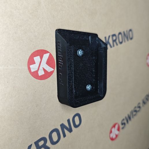 0-02-05-8eb1553425d68598983815d0755fa543856c38011bf27ebd80faeea0ab80afed_e6f7e18797e1348c.jpg Porte-batterie Makita CXT