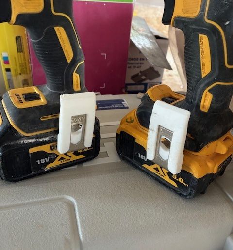 Vu-d'ensemble.jpeg DeWalt belt hanger