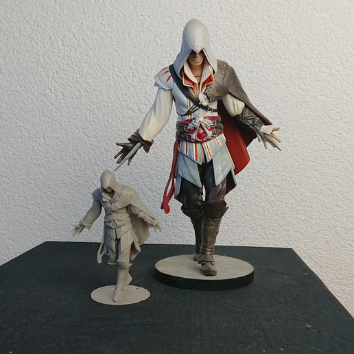 🦸 Figure of Ezio Auditore and Altair・ STL File for 3D printing・Cults