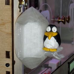 Quartz_Birdhouse5.jpg Fichier 3D gratuit Nichoir à oiseaux en cristal de quartz・Modèle à télécharger et à imprimer en 3D