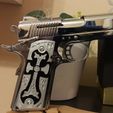 IMG_20210329_194917265.jpg Colt 1911 grips celtic cross