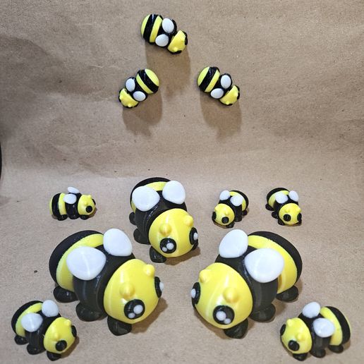 🐝cute flexi bee with magnet ・ STL File for 3D printing・Cults