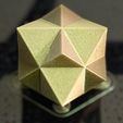 cube-octahedron-compound-on-buildplate-3.jpg Verbindung von Würfel und Oktaeder