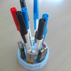 DSCN0331.jpg Der Block (USB und Stifthalter)