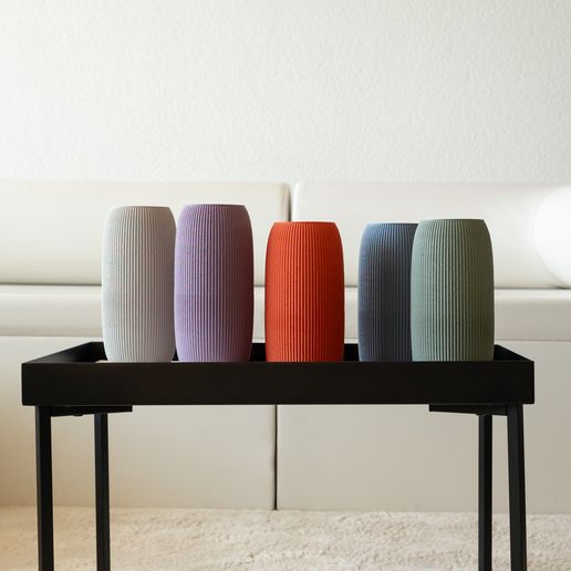 DSCF5509.jpg Elegant vase with ribbed pattern