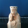 Lewis_Queen_front_display_large.jpg Lewis Chessmen - Queen