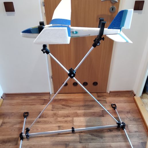 IMG_20220508_120249.jpg RC Plane Foldable Stand