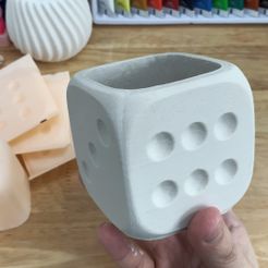 Dice-planter.jpg STL file 3D mold Dice planters - Dice pot.・3D printer design to download