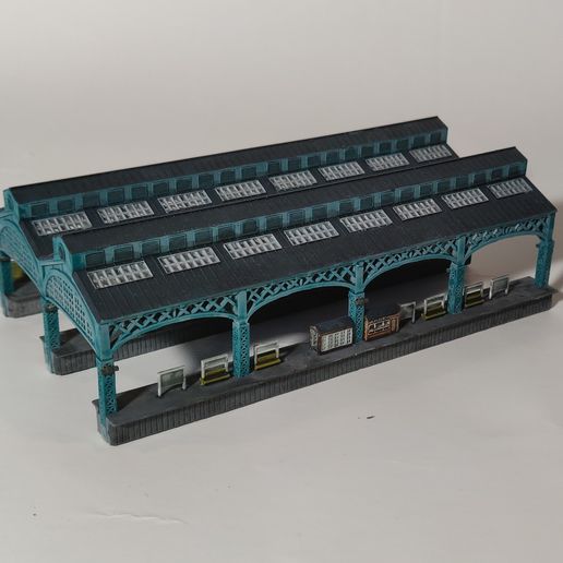 ftc-4.jpg 4 track canopy with platforms for t and z scale model trains.