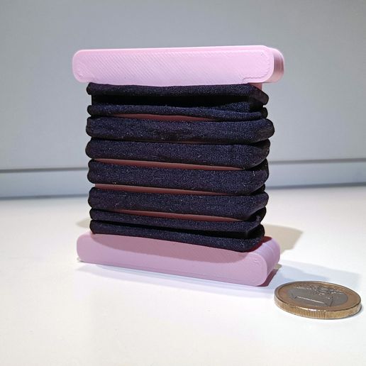 Hair tie holder