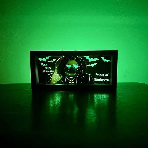 IMG_3845.jpg Оззи Осборн - светодиодный лайтбокс - не требуется AMS