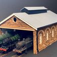 32.jpg Modular Engine Shed Three track width any length. Nicely detailed.