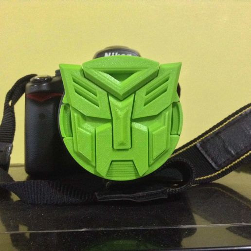 Customized_DSLR_Lens_Cap_Autobots_Logo_1_.JPG Custom DSLR Lens Cap - Transformers Autobots Logo