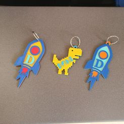 photo_2023-09-22_09-57-56.jpg STL file Rocket Keychain・3D print model to download