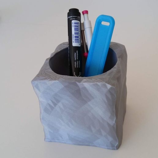 IMG_20230916_114141_065.jpg Flower pot or pen holder, granite paving stone