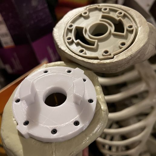 a3a63923-1ce5-4eb7-a34f-c4c3ef01f12d.JPG 12 foot Skeleton ROTATING Arm Head Bracket Adapter