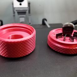 holder_loaded.jpg STL-Datei microSD-Karten- und Lesegerät-Halter kostenlos・3D-Druck-Vorlage zum herunterladen