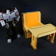 03.jpg Transformers Maccadam's Oil House Table and Seats