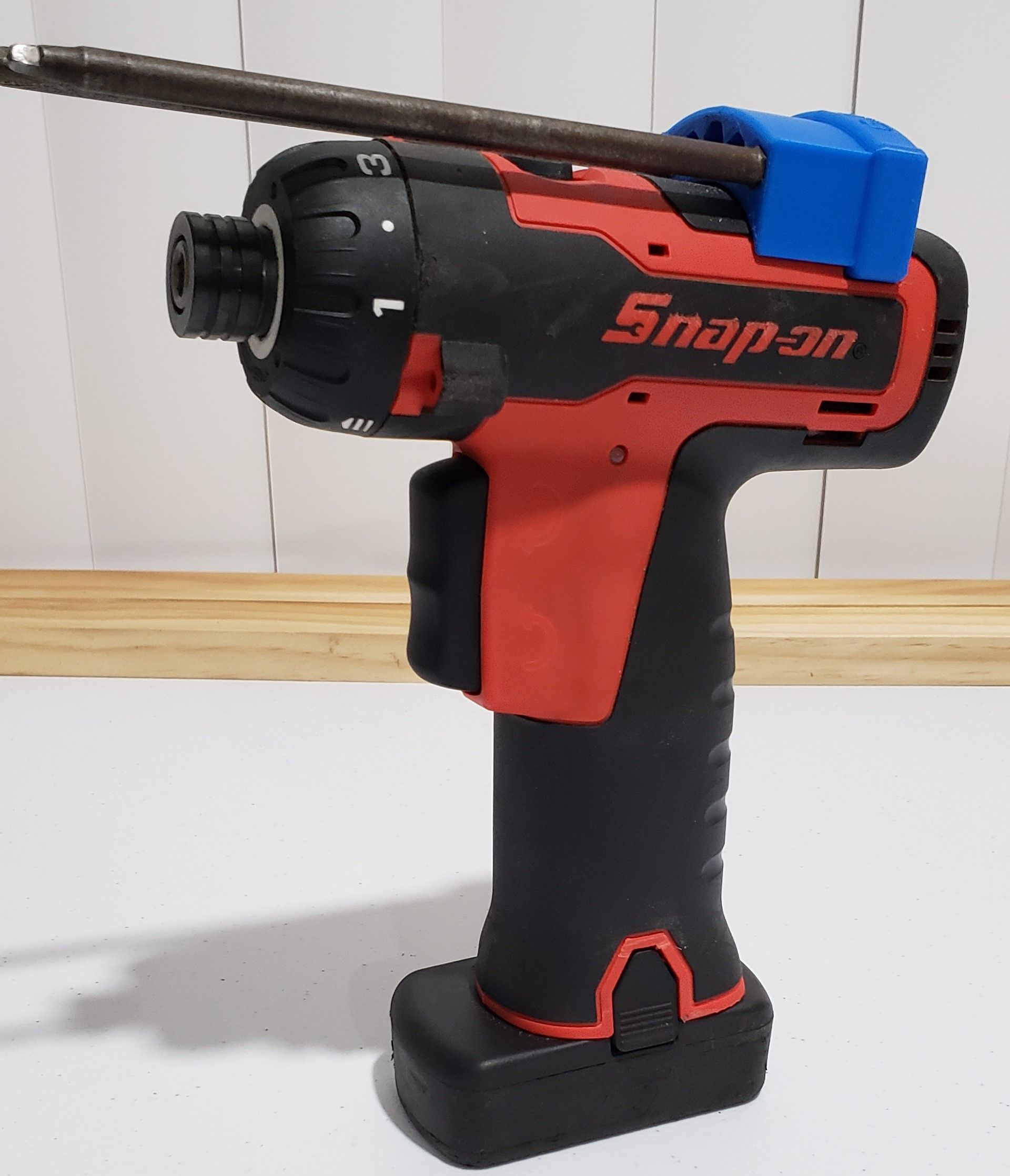 Download STL file SnapOn 14.4v Screw Gun Bit Holder (Brushed