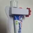 20230813_172309.jpg Toothpaste roller