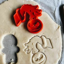 GRINCHS-CON-BOLA-DE-JACK.jpg GRINCHS COOKIE CUTTER WITH JACK BALL