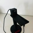 d3dfe0d2-7cf3-4a56-8207-b229929d66a3.jpeg DJI Neo Stand with charging cable